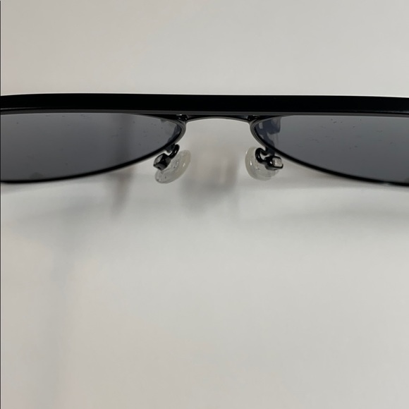 HIGH KEY BLACK QUAY SUNGLASSES - Picture 5 of 12